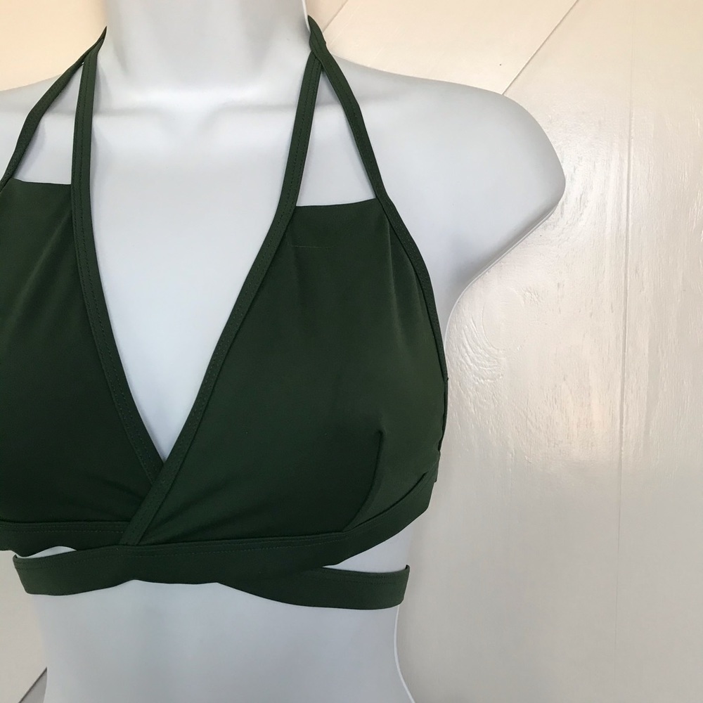 Green bikini swimsuit - Picture 5 of 6